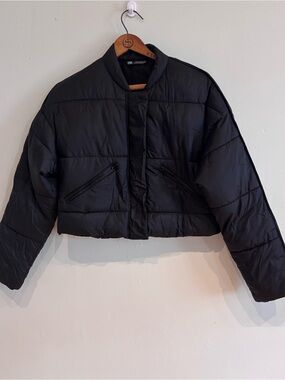 Zara- Black Cropped Puffer Jacket - Women XS
